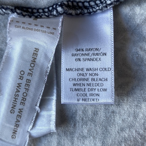 Loft swing skater skirt. Wide elastic waistband. Seamdown front and back M
C - Picture 4 of 8